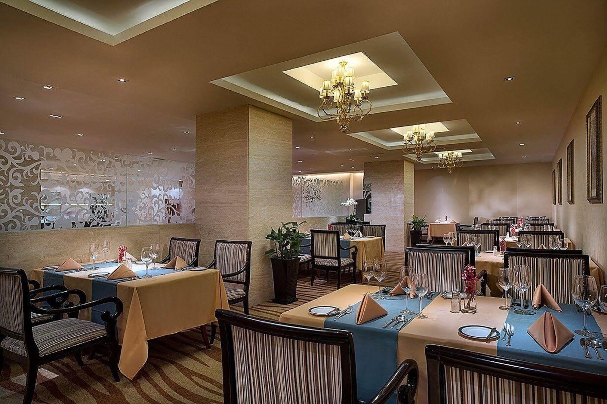 Celebrity International Grand Hotel Pékin  Extérieur photo