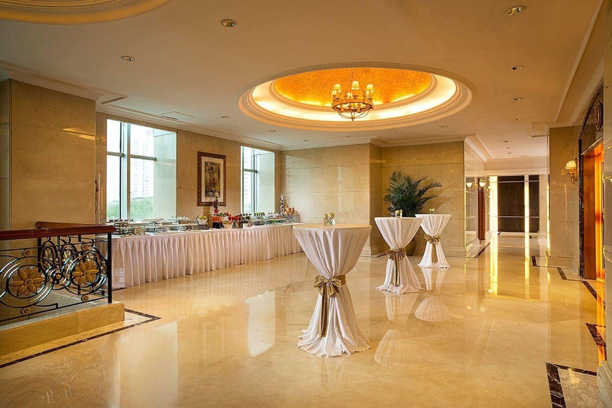 Celebrity International Grand Hotel Pékin  Extérieur photo